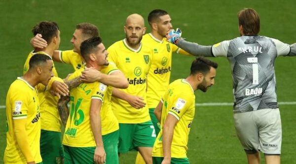 Soi kèo Norwich City vs Birmingham City 10/8/2022