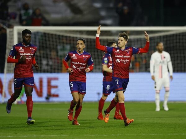 Soi kèo Clermont Foot vs Lille, 1h00 ngày 29/12, Ligue 1