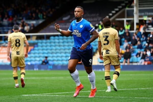 Soi kèo Port Vale vs Peterborough United, 3h00 ngày 17/1, Anh