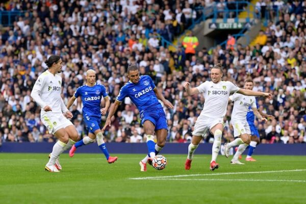 Soi kèo Everton vs Leeds United, 22h00 ngày 18/2, ngoại hạng Anh